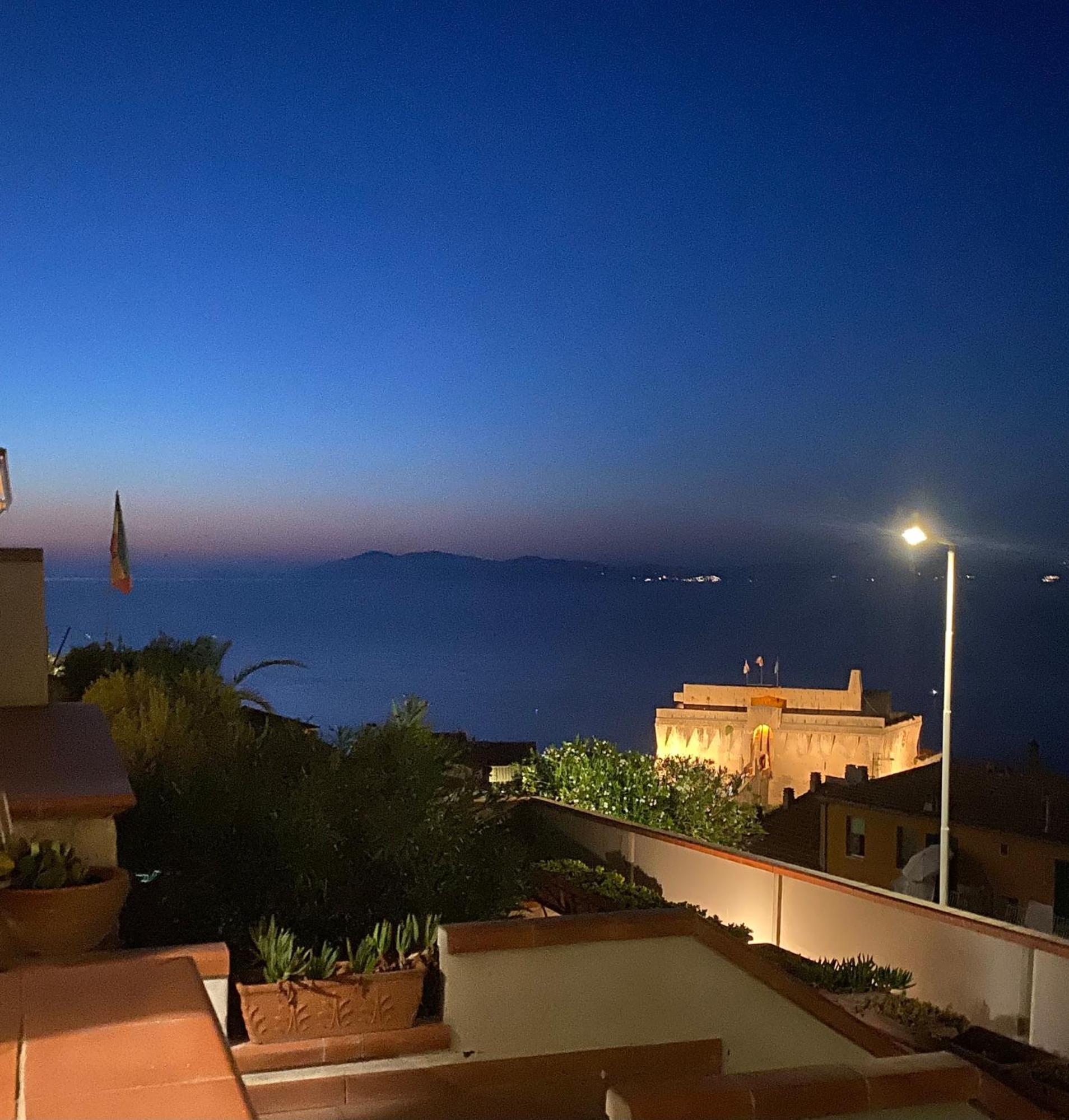 Appartamento Vista Mare ปอร์โต ซานโต สเตฟาโน ภายนอก รูปภาพ
